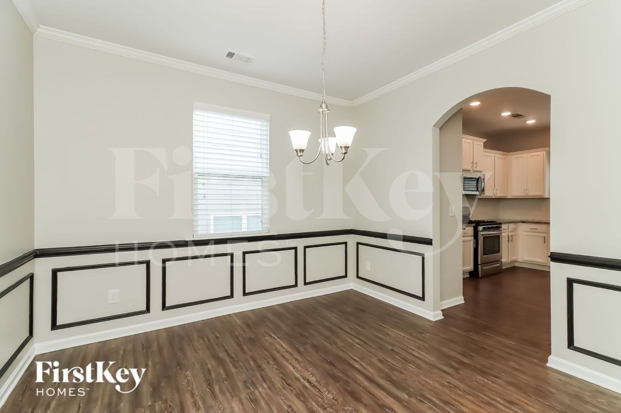 529 S Fortune Way - Photo 5 of 19