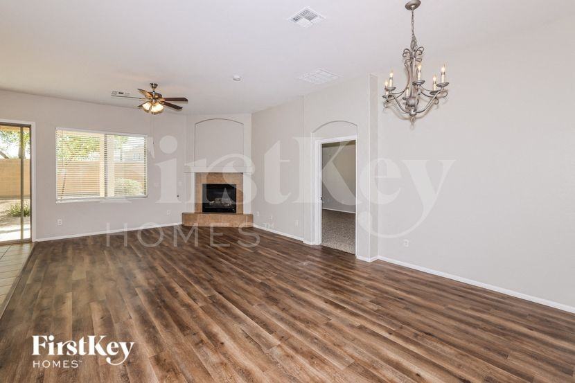 1809 South 123rd Drive - Photo 2 of 18