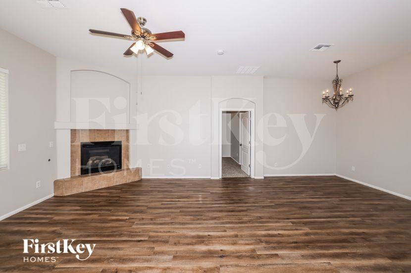 1809 South 123rd Drive - Photo 4 of 18