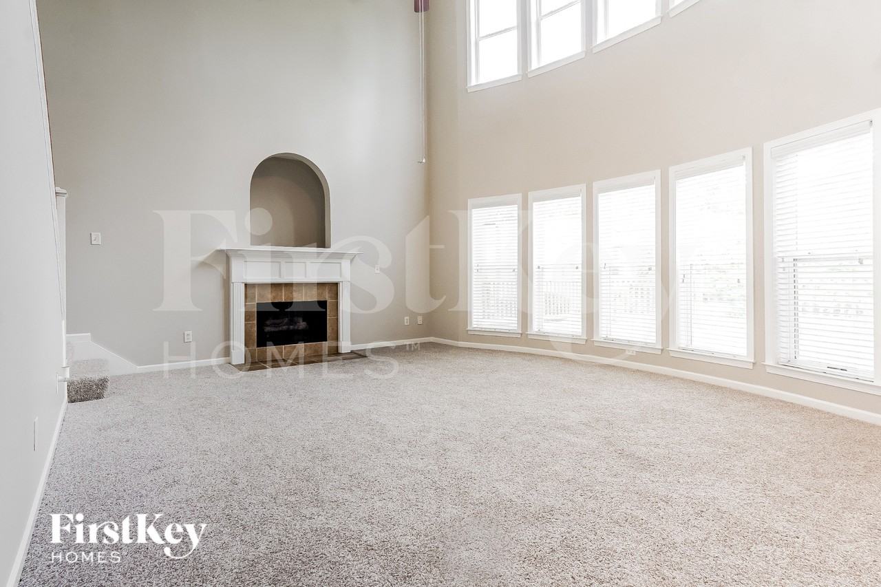 6837 Tyler Chase Dr - Photo 2 of 15