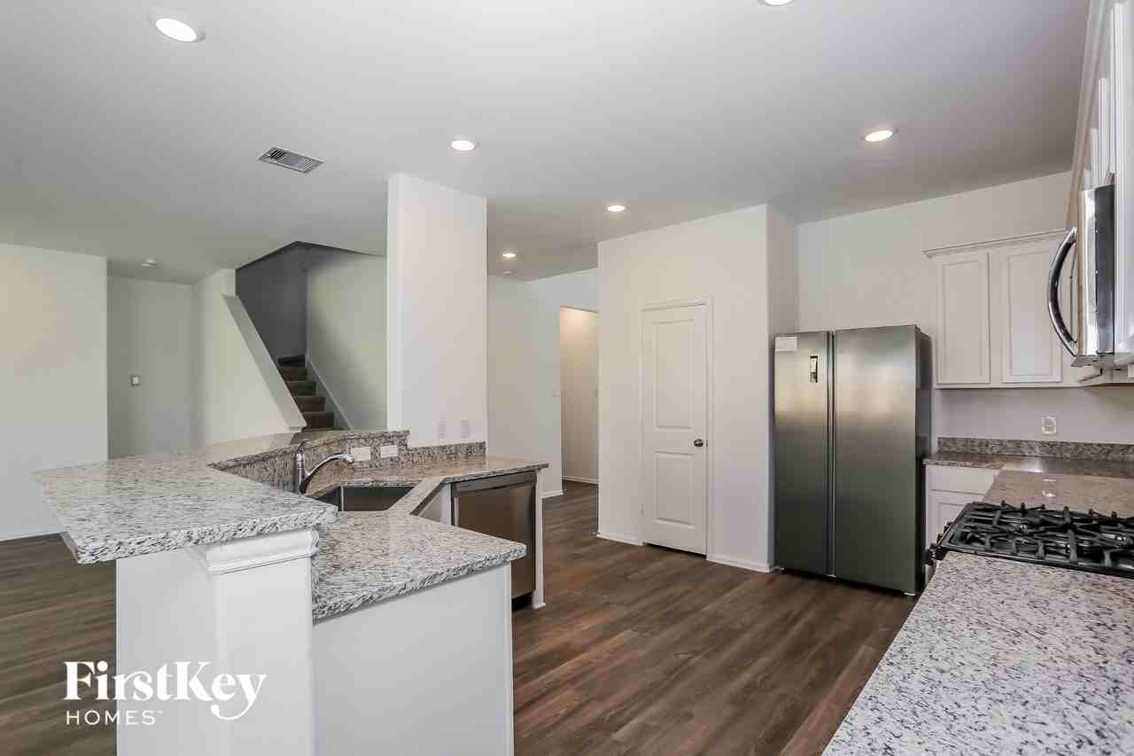 9011 Willowridge Ct - Photo 6 of 15