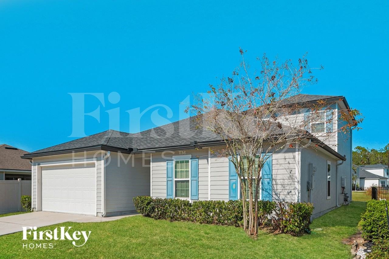 3031 Greywood Ln - Photo 2 of 19