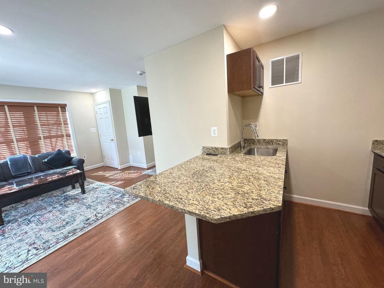 16492 Steerage Circle - Photo 3 of 35