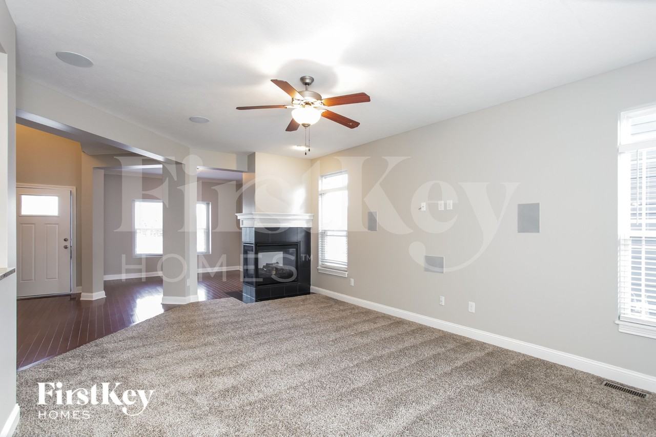 5928 Aldridge Drive - Photo 3 of 19