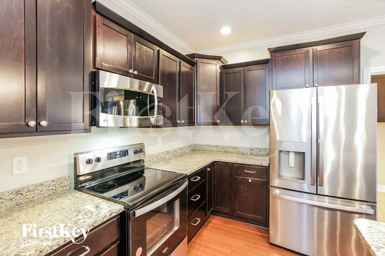 5928 Aldridge Drive - Photo 5 of 19