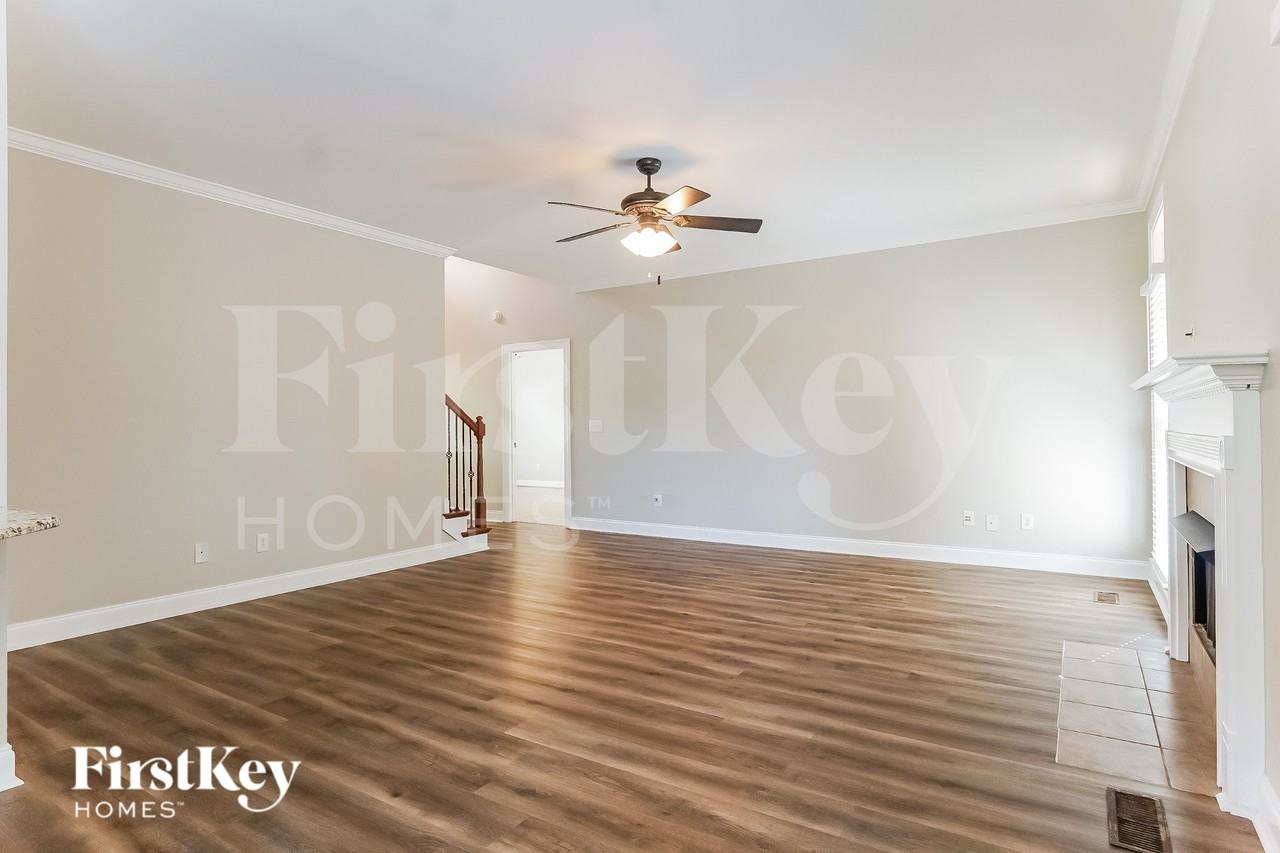 2026 Laurel Lakes Ln - Photo 3 of 15