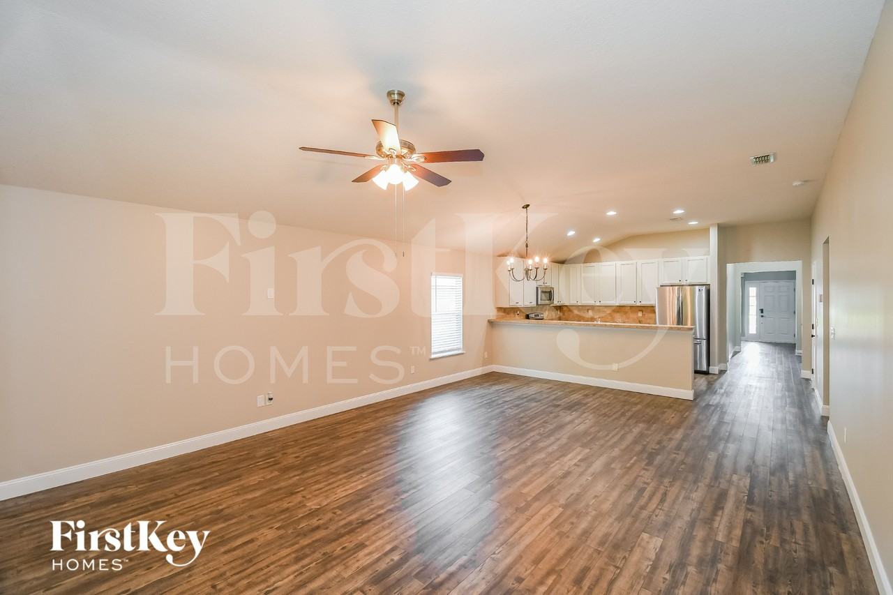 627 Arborwood Dr - Photo 5 of 18