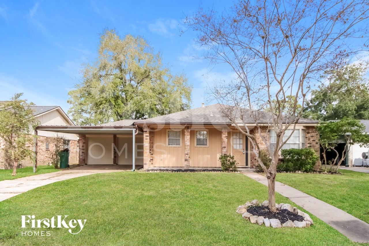 3804 Canterbury Drive