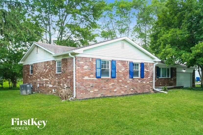 6050 Northland Road - Photo 2 of 15