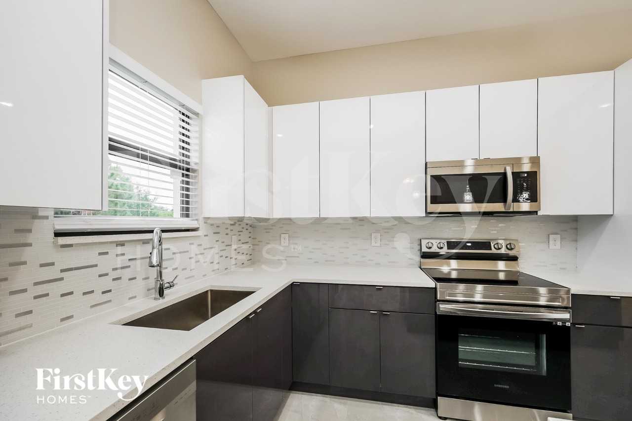 2710 4th St Sw - Photo 7 of 15