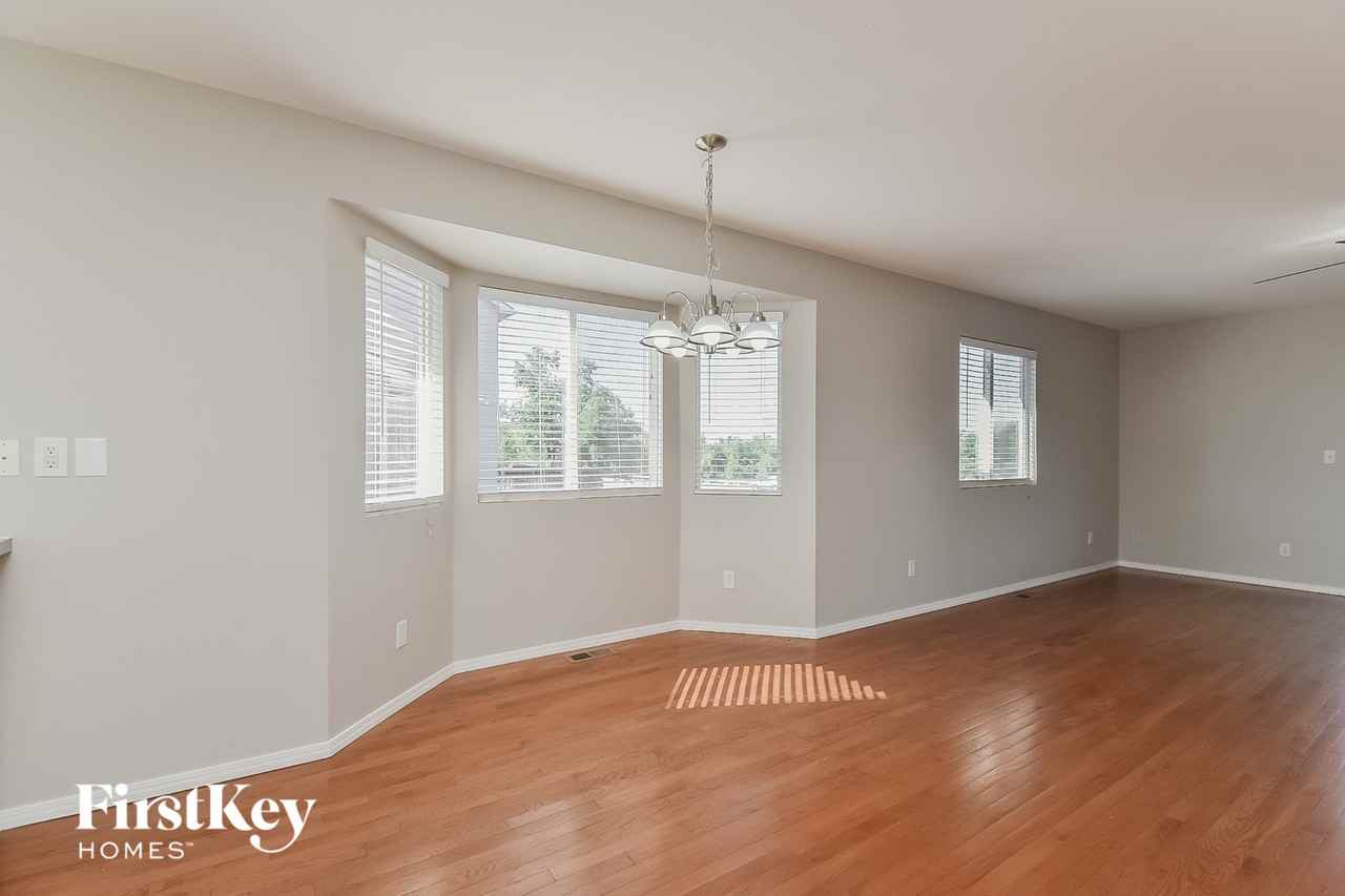 5322 Bradley Cir - Photo 4 of 15