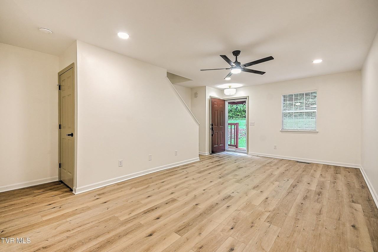 2971 Broad St Apt 163 #163 - Photo 3 of 15