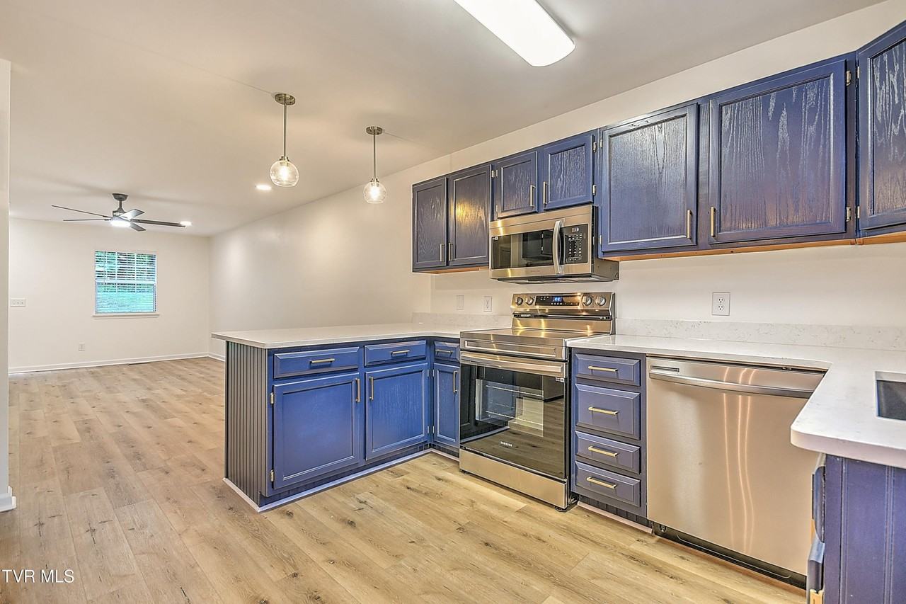 2971 Broad St Apt 163 #163 - Photo 5 of 15