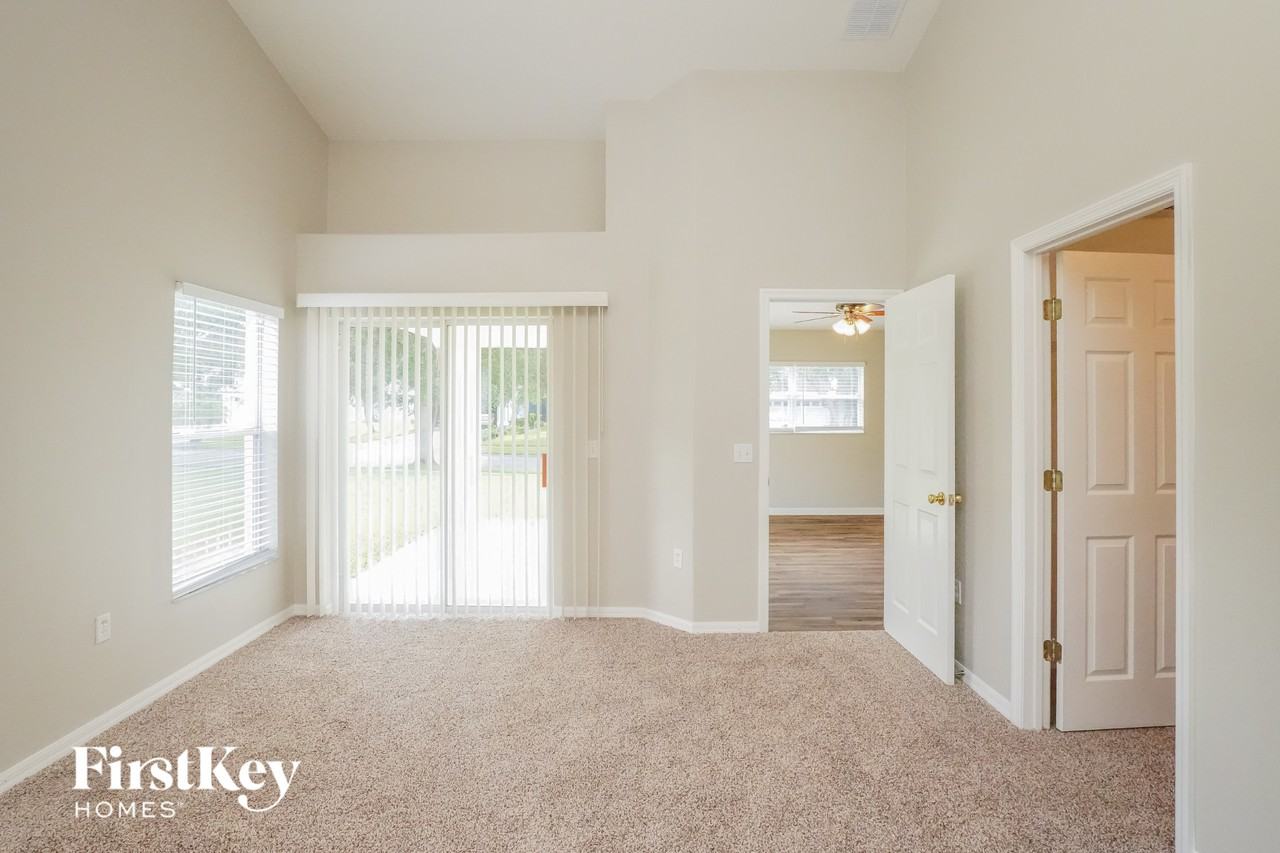 2513 Balmoral Dr - Photo 7 of 15