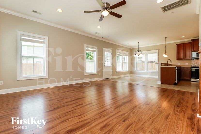 3851 Annapolis Way - Photo 3 of 15