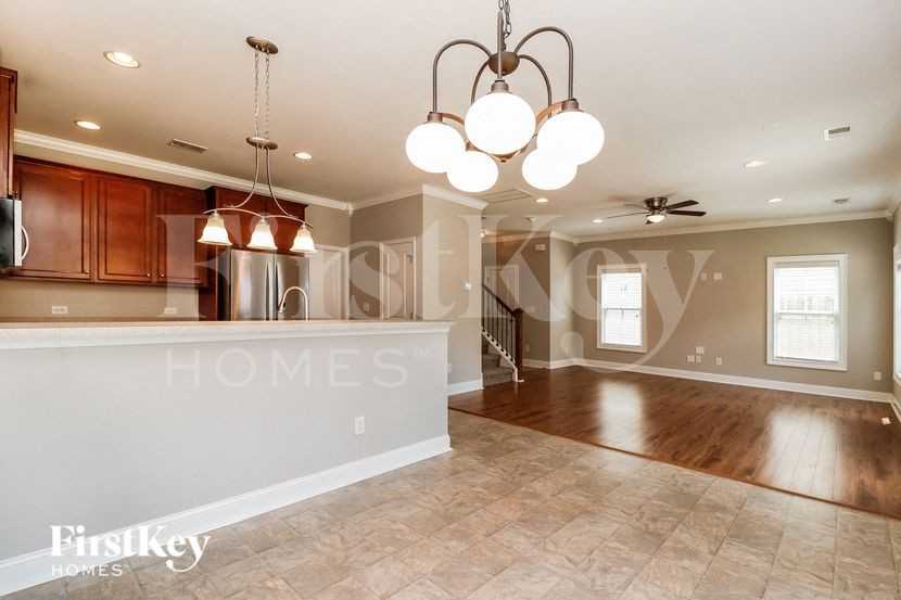 3851 Annapolis Way - Photo 6 of 15