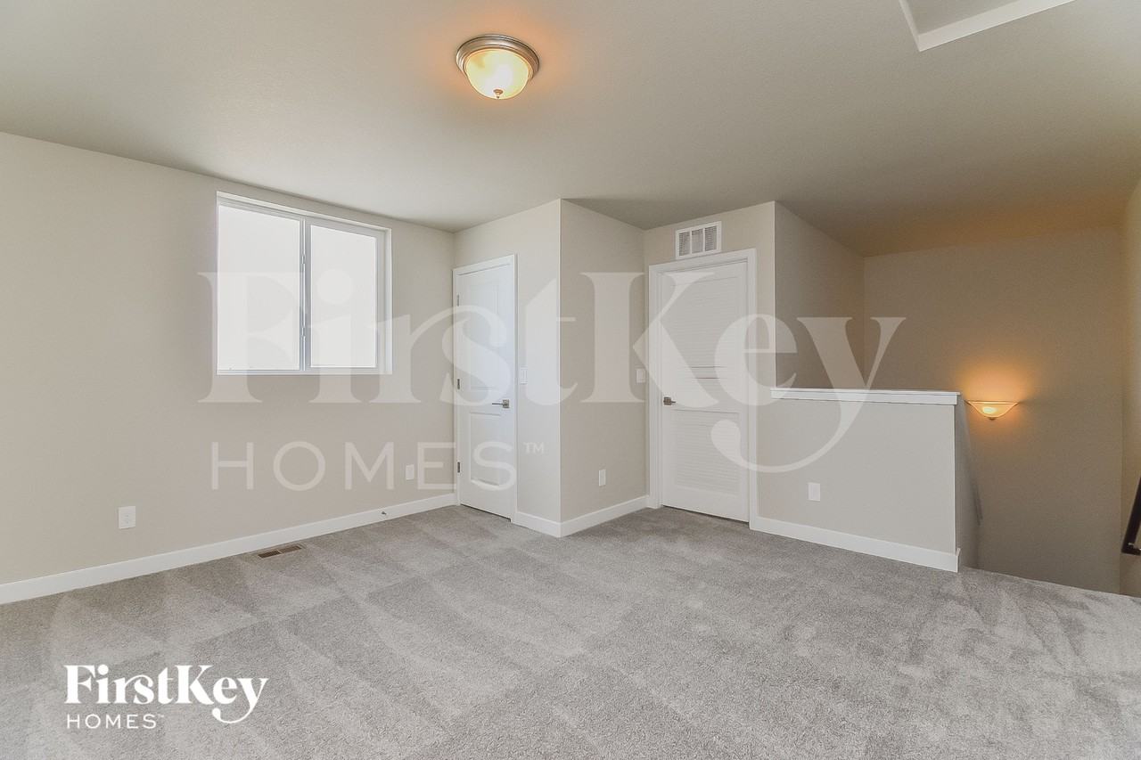 10393 Luneth Dr - Photo 7 of 15