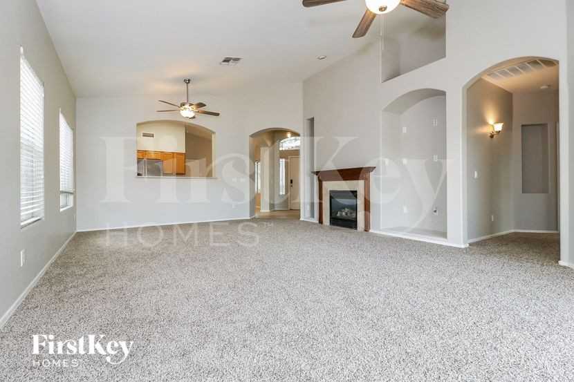 10802 W Granada Rd - Photo 4 of 15