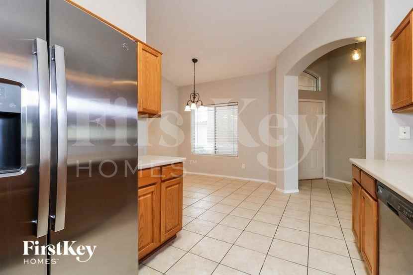 10802 W Granada Rd - Photo 7 of 15