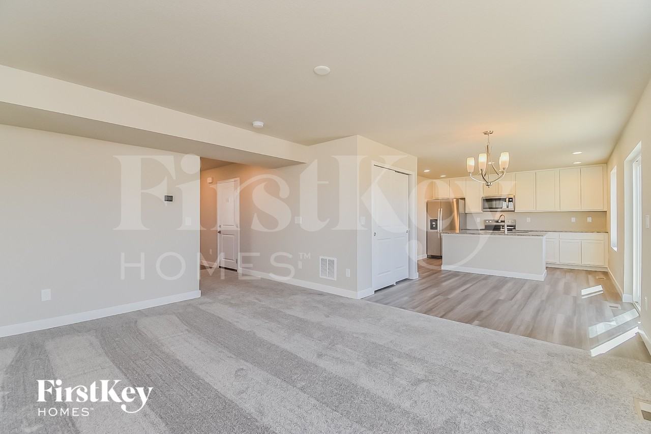 10471 Horton Dr - Photo 2 of 15