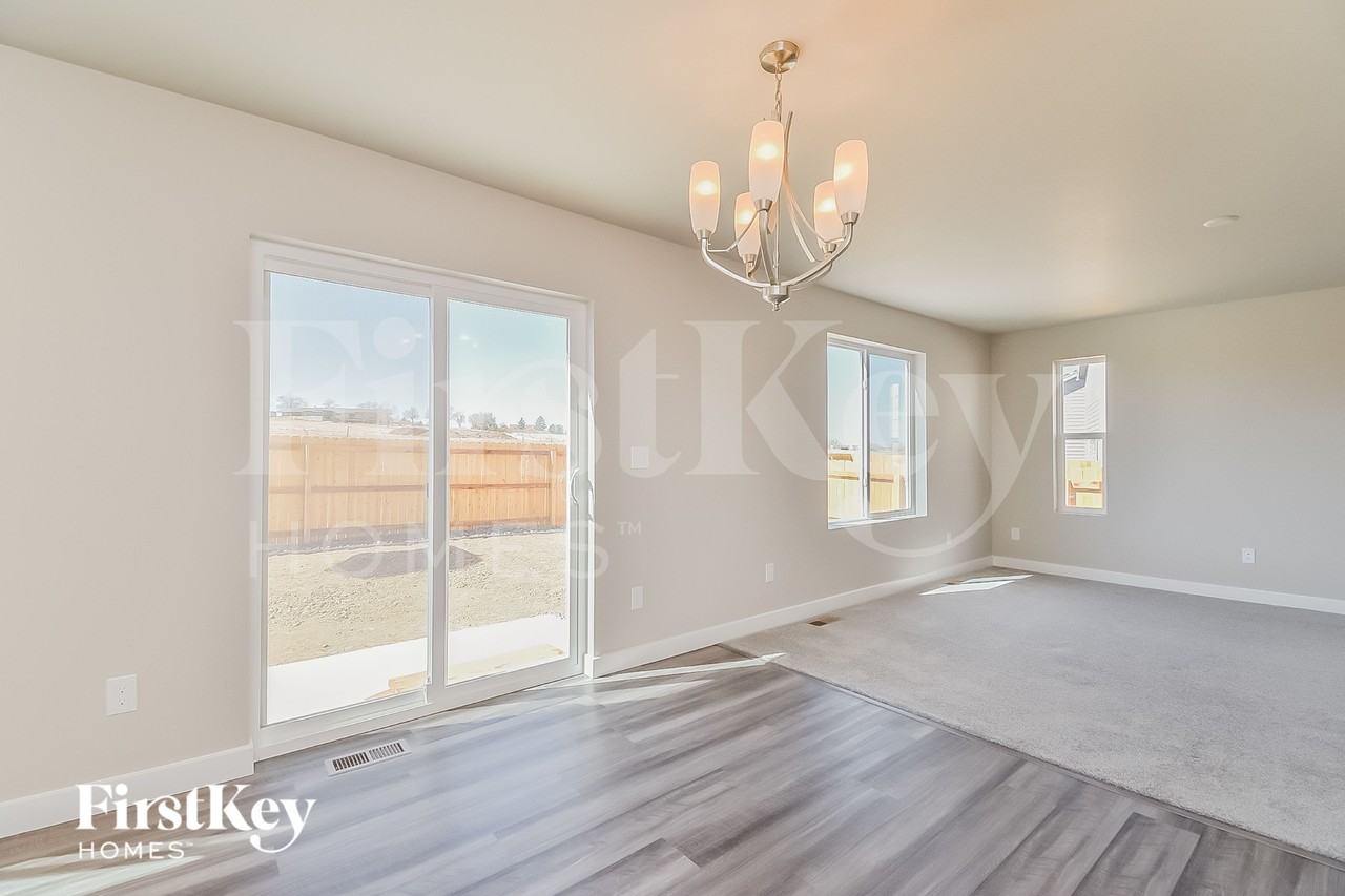 10471 Horton Dr - Photo 4 of 15