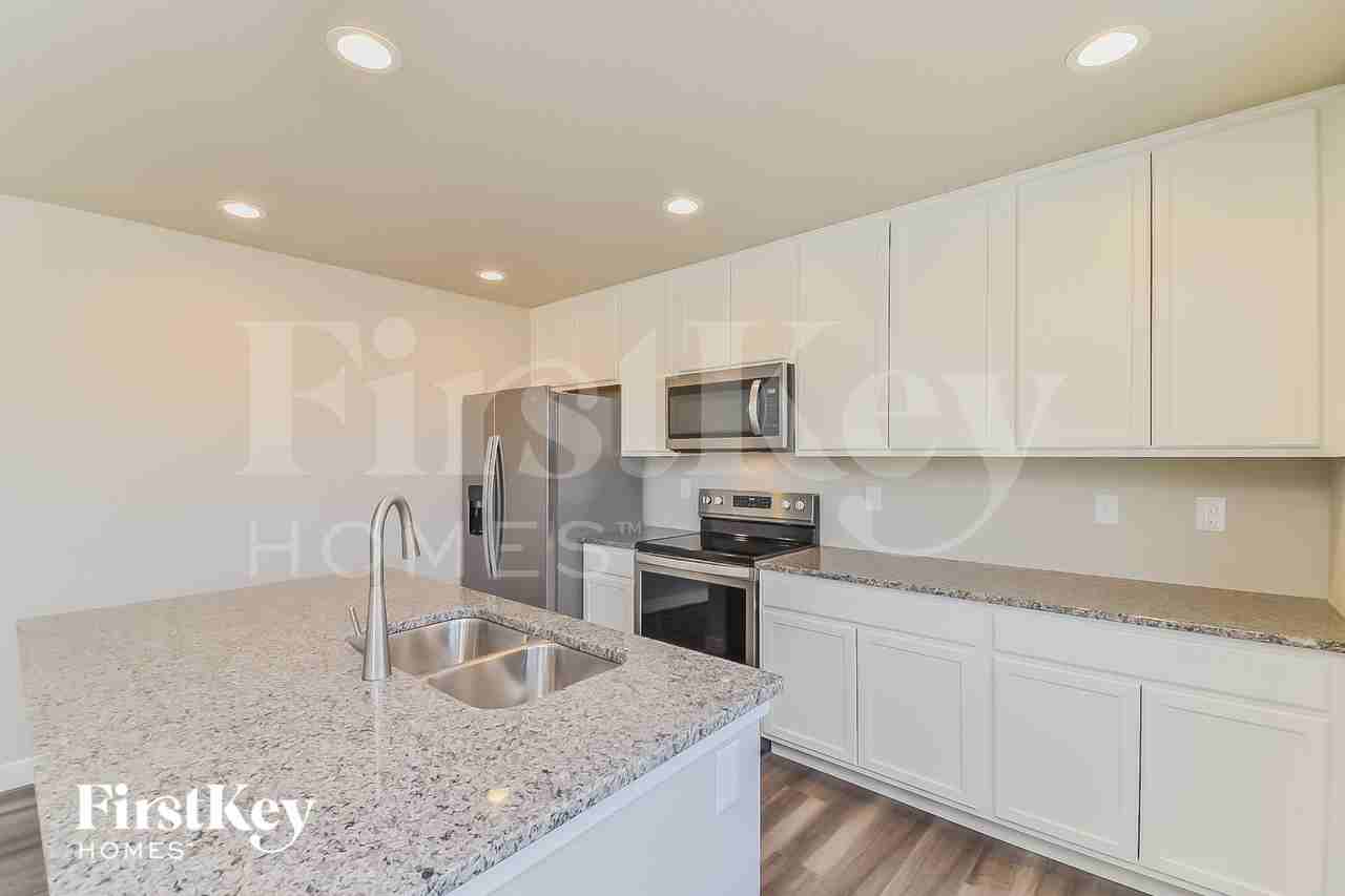 10471 Horton Dr - Photo 5 of 15