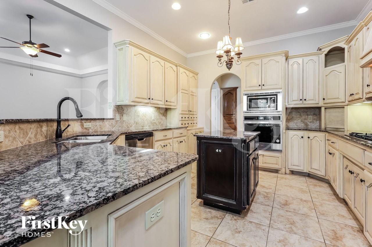 4348 Gallant Fox Dr - Photo 5 of 16