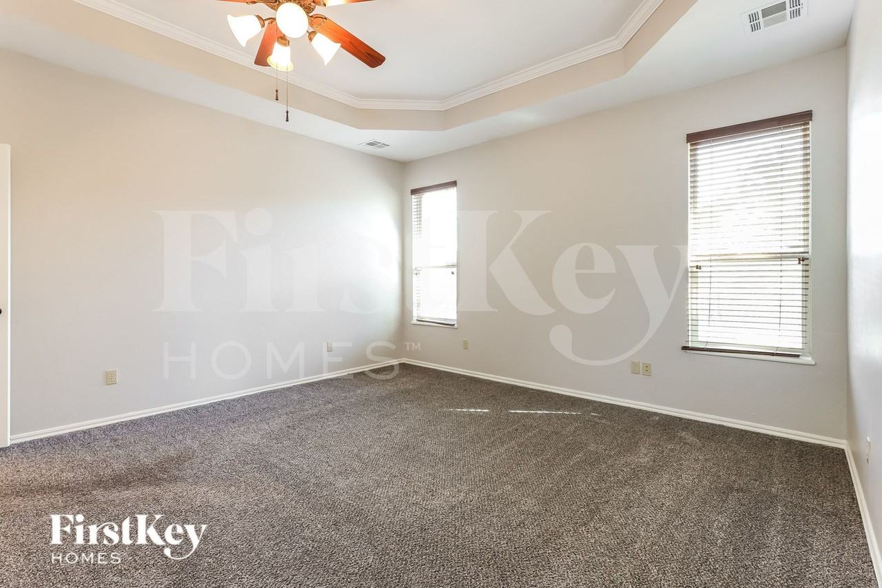 4348 Gallant Fox Dr - Photo 7 of 16