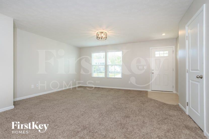 1500 Winwood Dr - Photo 3 of 15