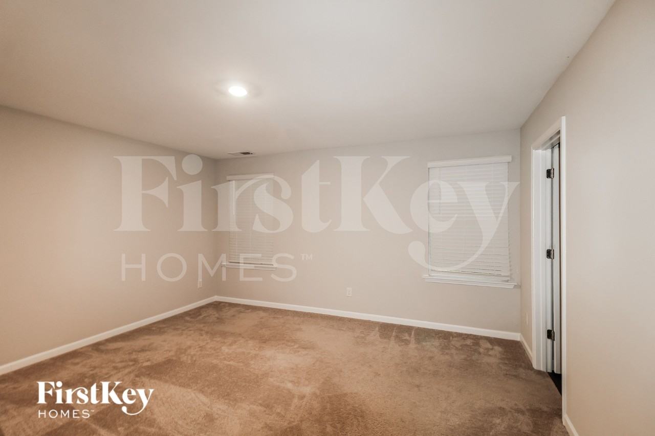 163 Wynn Way - Photo 6 of 16