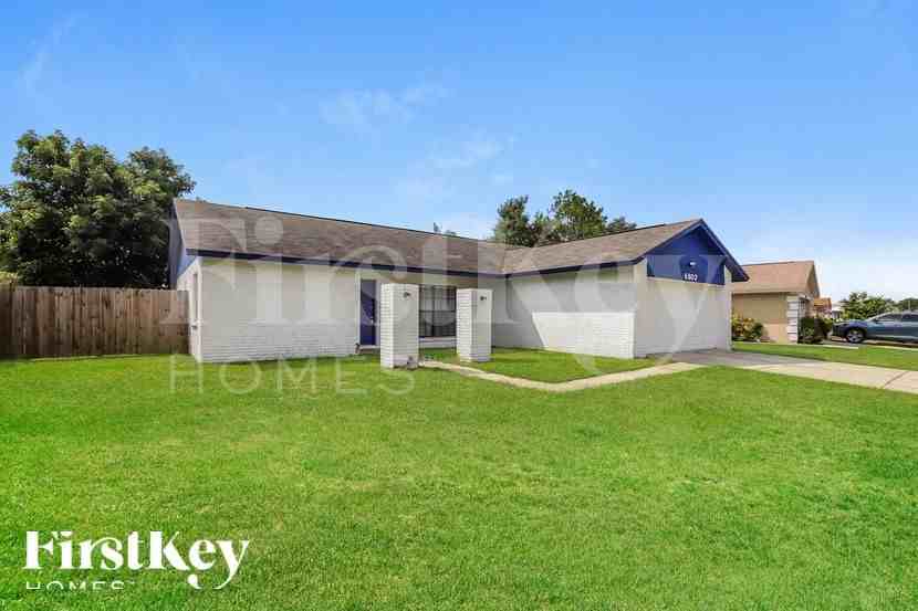 6802 Rosemary Dr - Photo 2 of 16