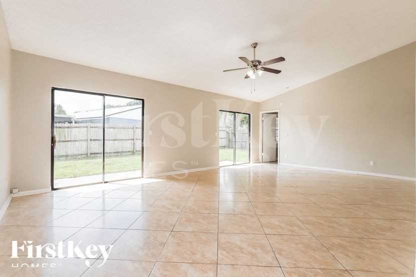 6802 Rosemary Dr - Photo 3 of 16