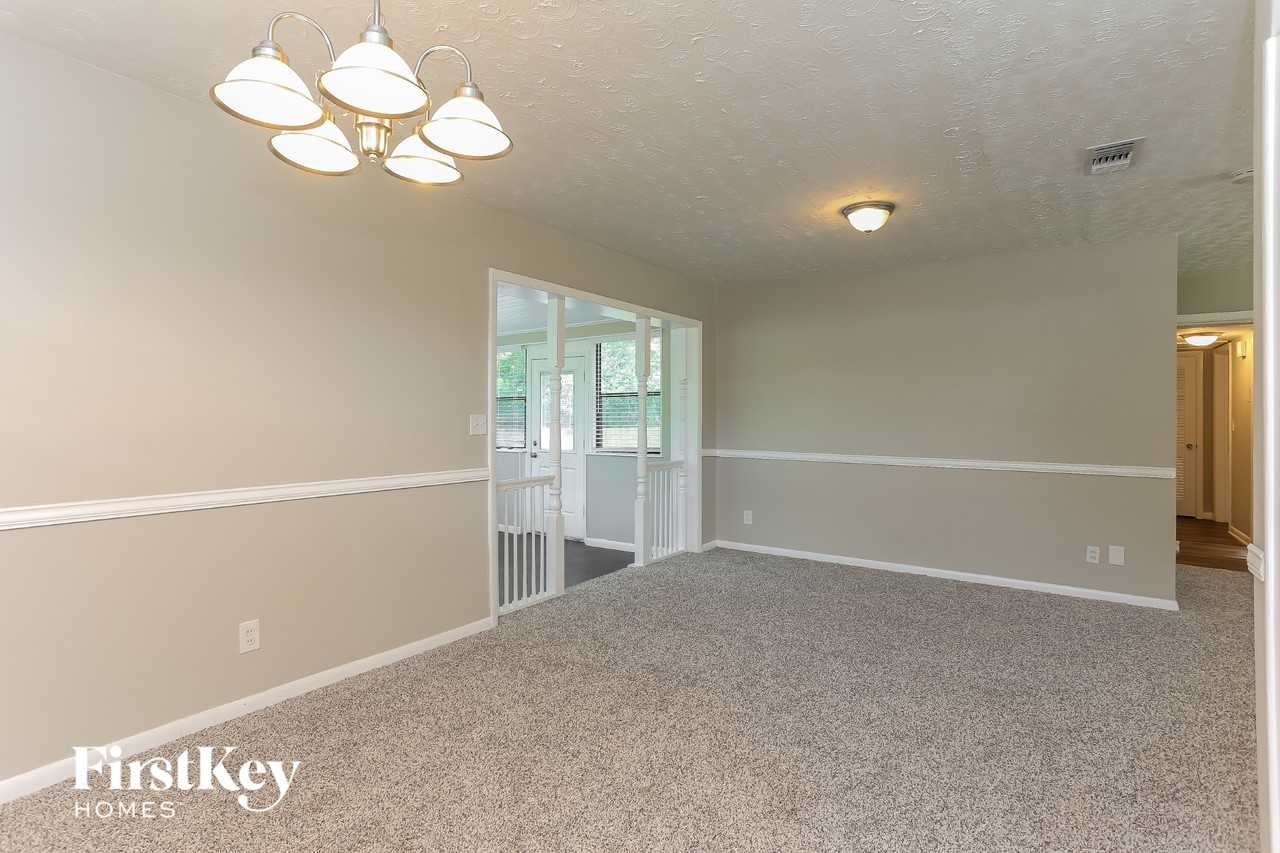 2517 Columbine Drive - Photo 5 of 15