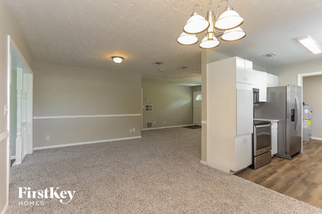 2517 Columbine Drive - Photo 6 of 15