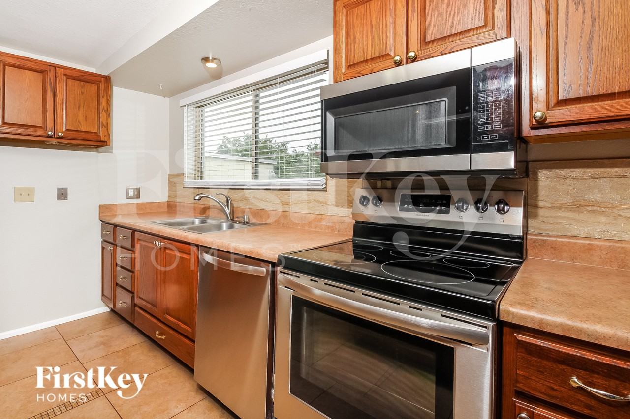 9929 E Colette St - Photo 7 of 16