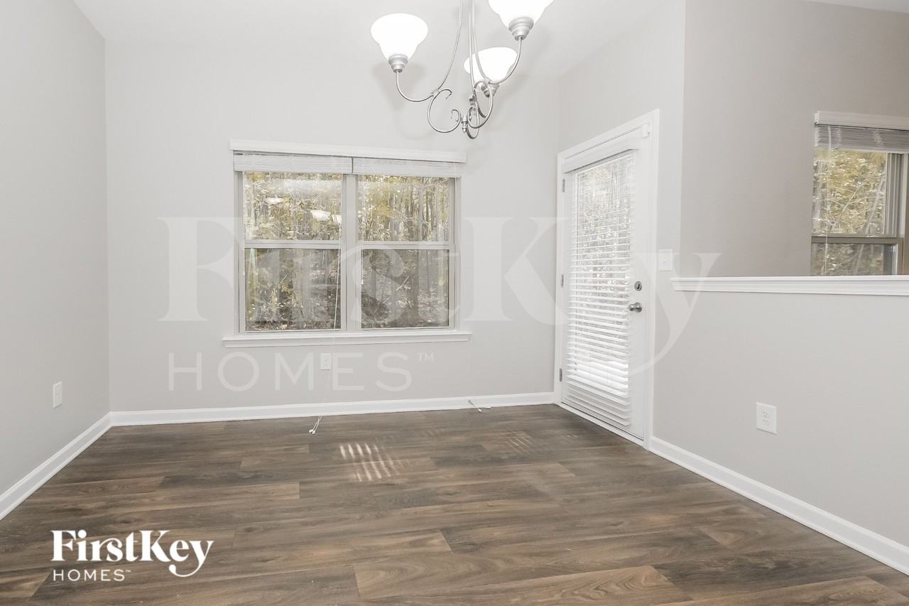 27 Trotter Ct - Photo 5 of 16