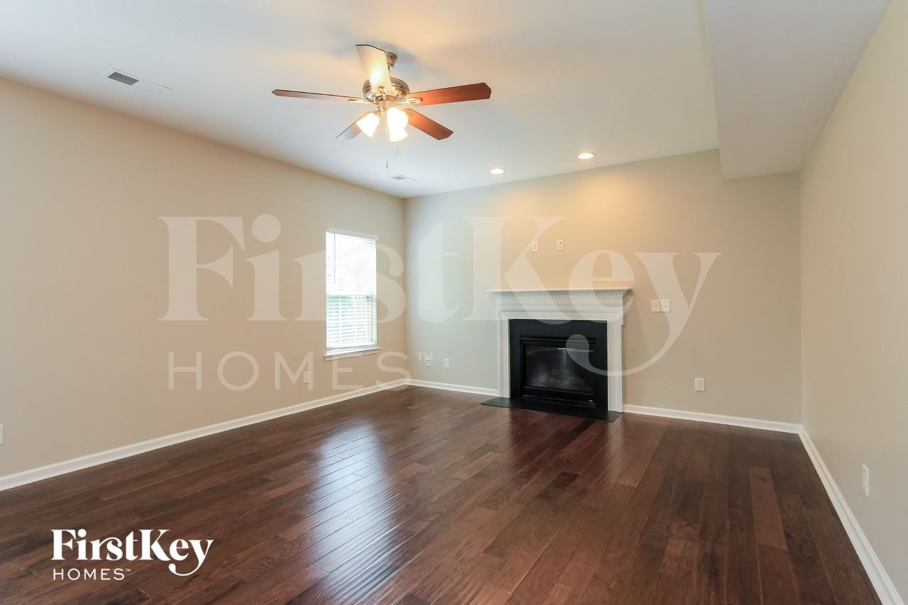 4906 Greenloch Ct - Photo 5 of 15