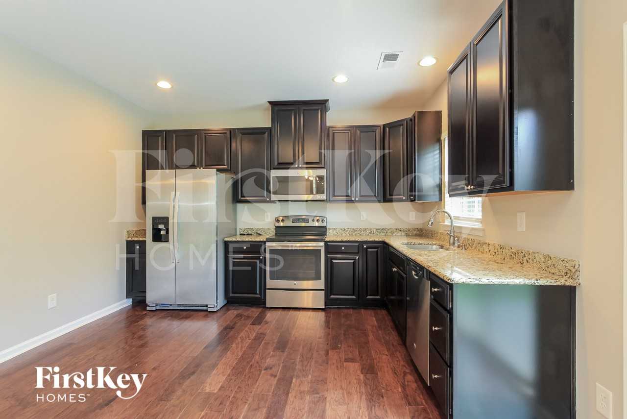 4906 Greenloch Ct - Photo 7 of 15