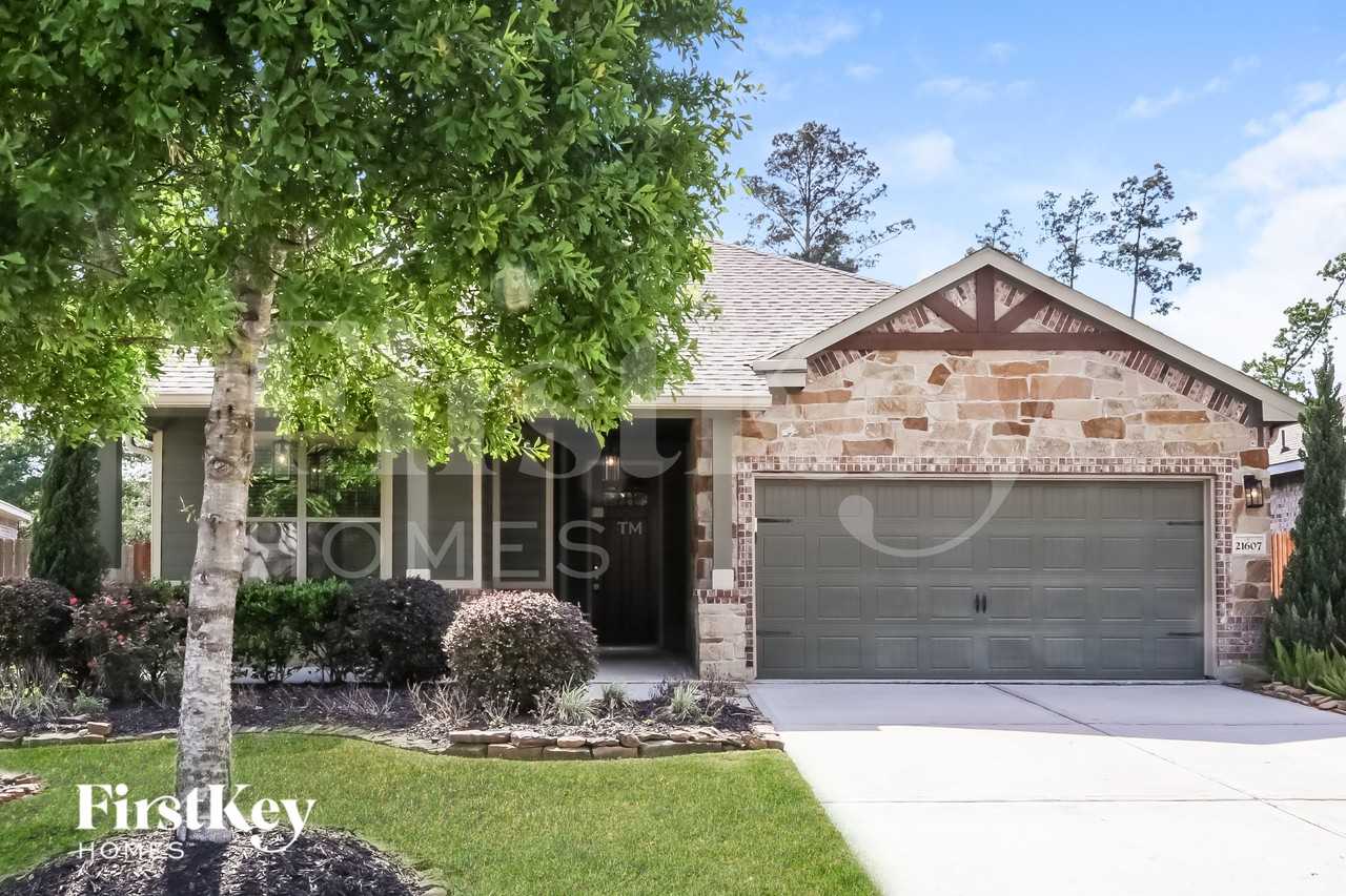 21607 Royal Troon Drive