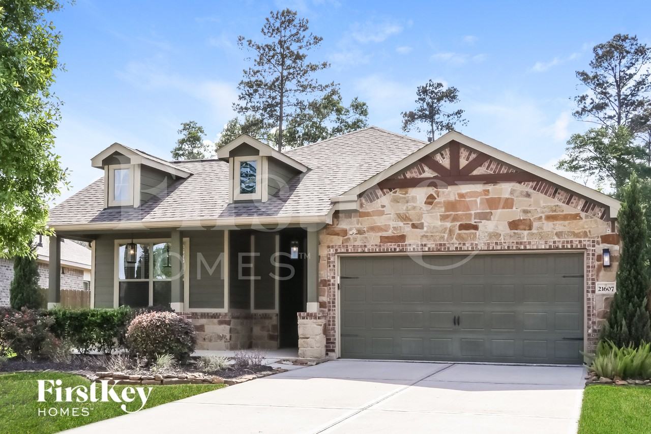 21607 Royal Troon Dr - Photo 2 of 15