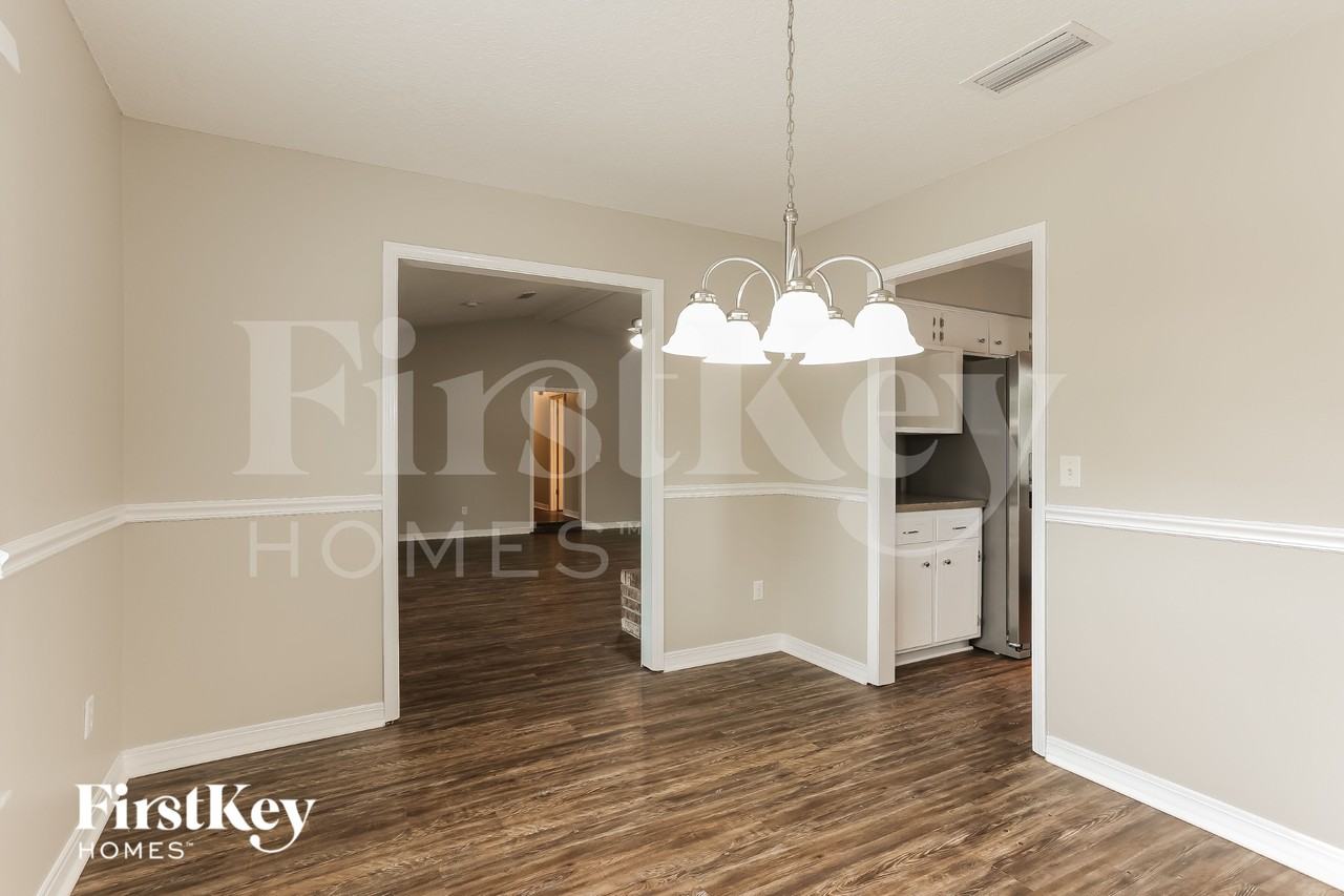 800 Driftwood Place - Photo 5 of 15