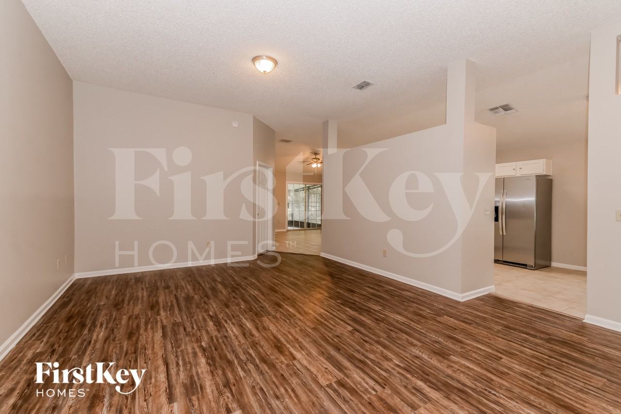 12187 Silver Saddle Drive - Photo 2 of 15