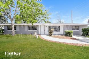 1003 West 14th Street - Photo 1 of 1