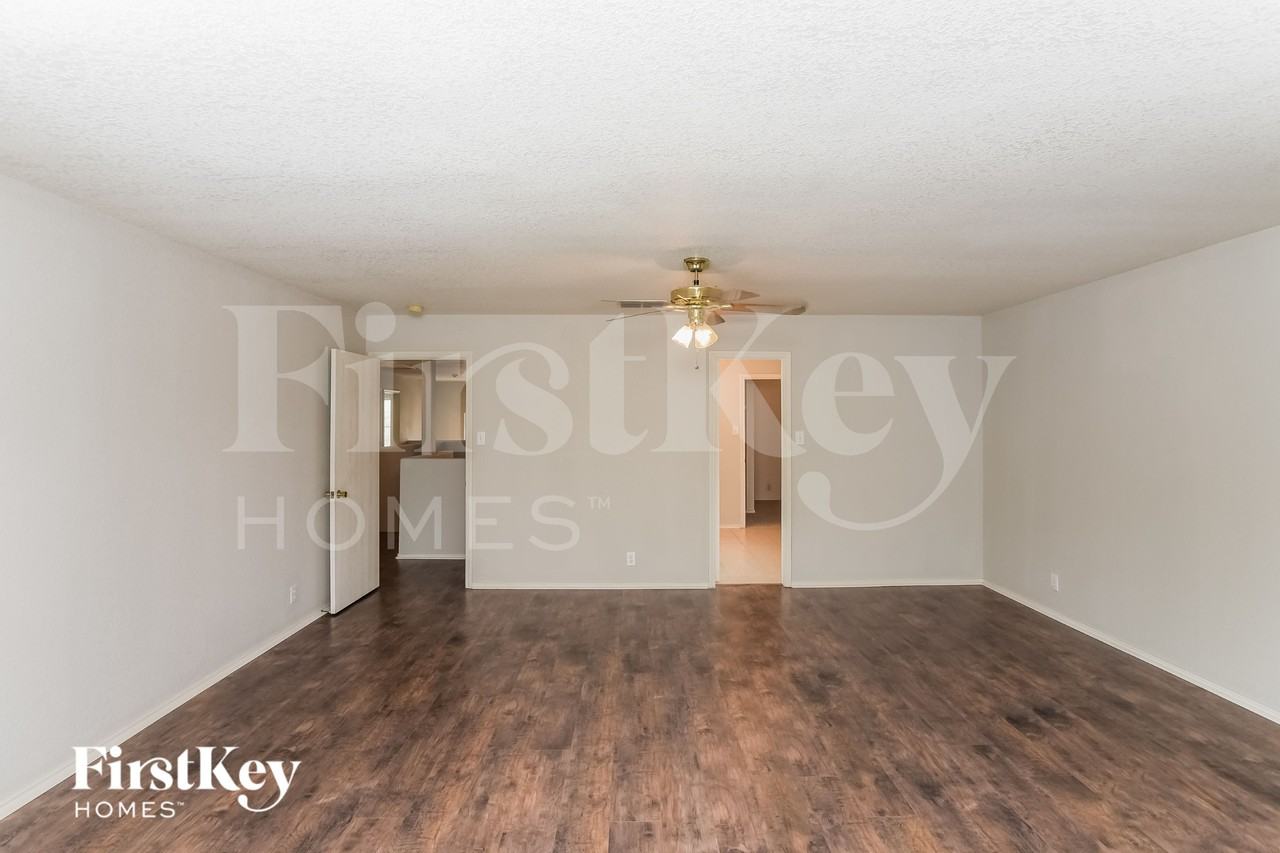 7711 Braun Bnd - Photo 7 of 15