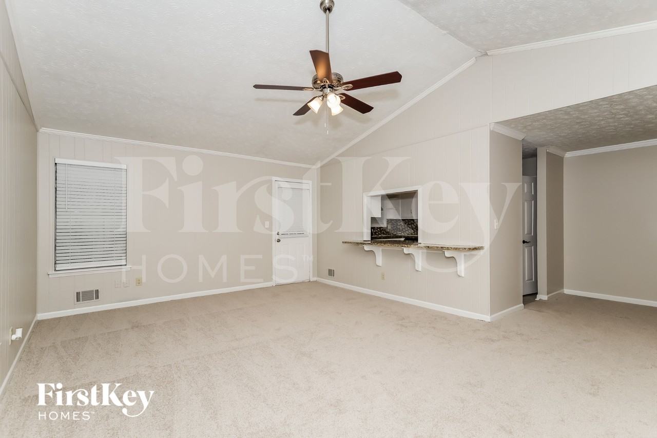 1745 Tree Line Rd - Photo 3 of 15