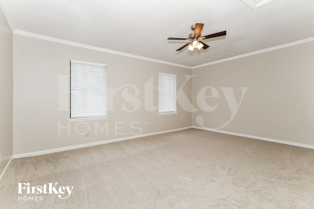 1745 Tree Line Rd - Photo 7 of 15