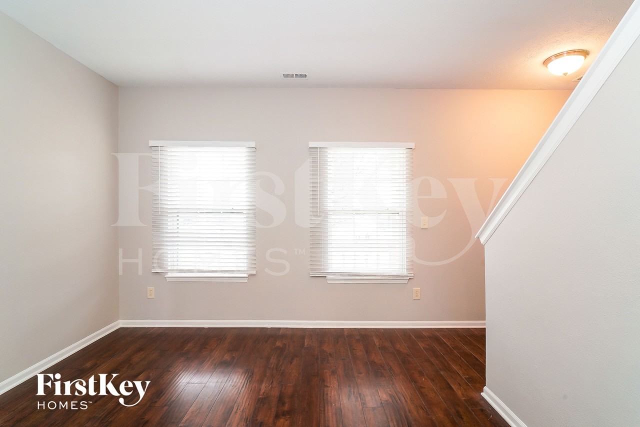5921 Sable Dr - Photo 2 of 15