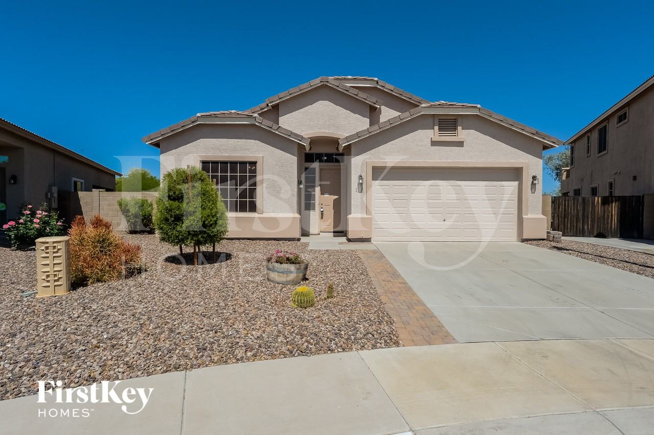 32626 North Cat Hills Avenue