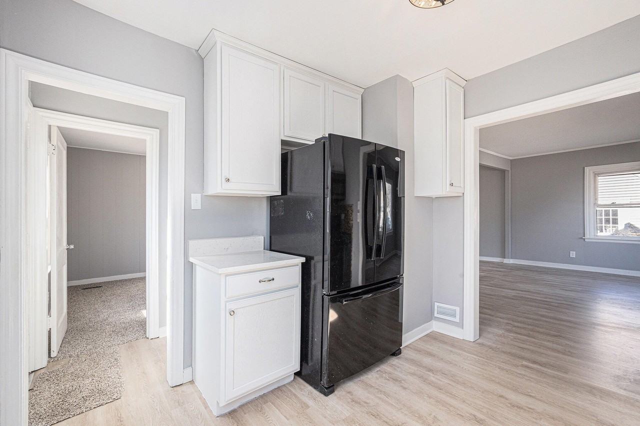 2156 Washington Circle - Photo 4 of 11