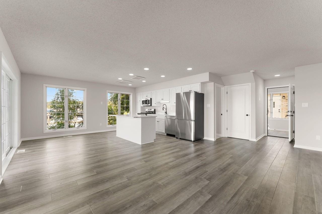 13336 Fulton St Unit A #A - Photo 6 of 17